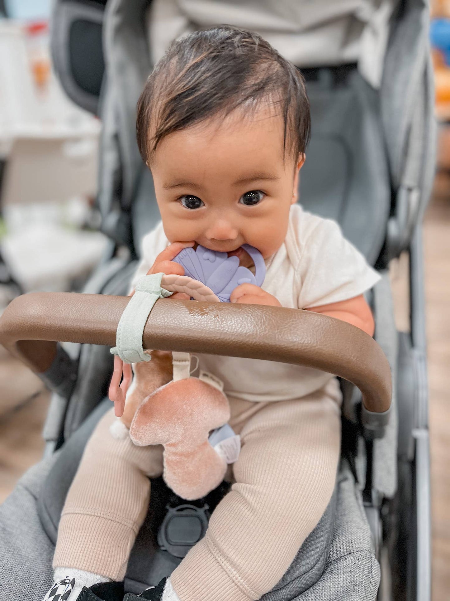 Bitzy Busy Ring Teething Activity Toy