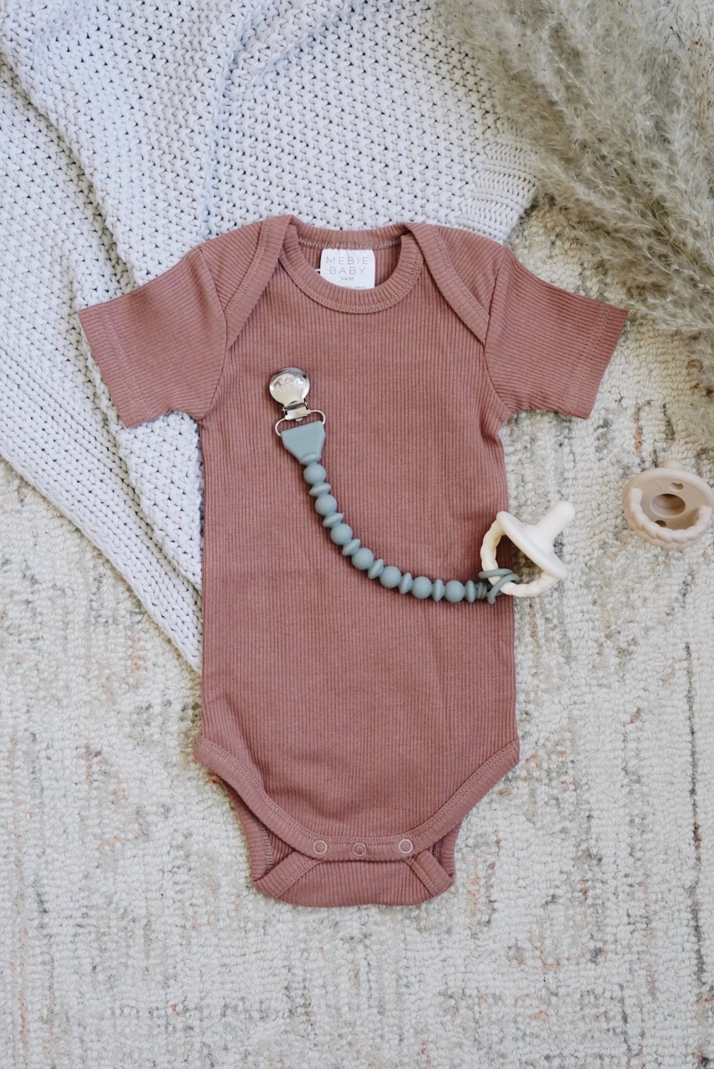 Sweetie Strap Silicone One-Piece Pacifier Clips