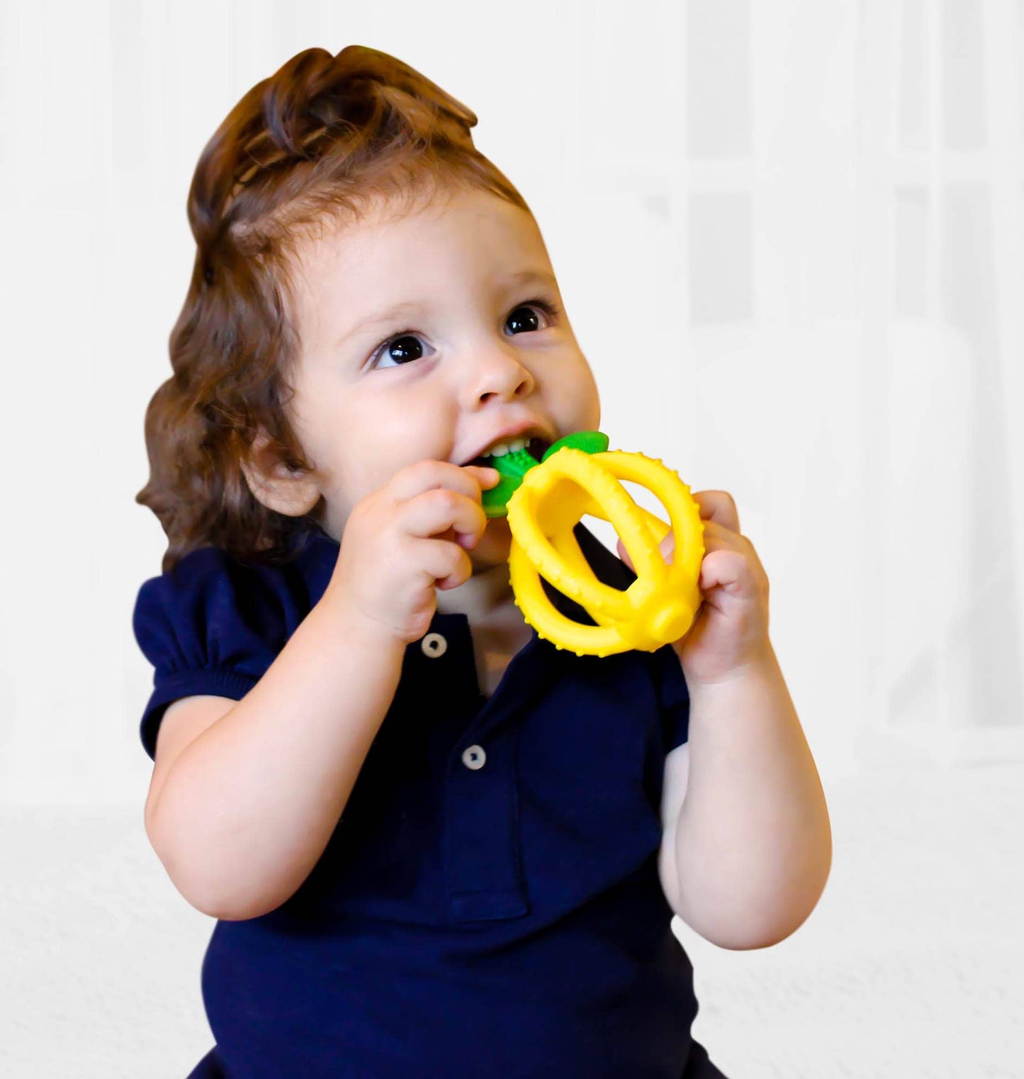 Bitzy Biter Teething Ball Baby Teether