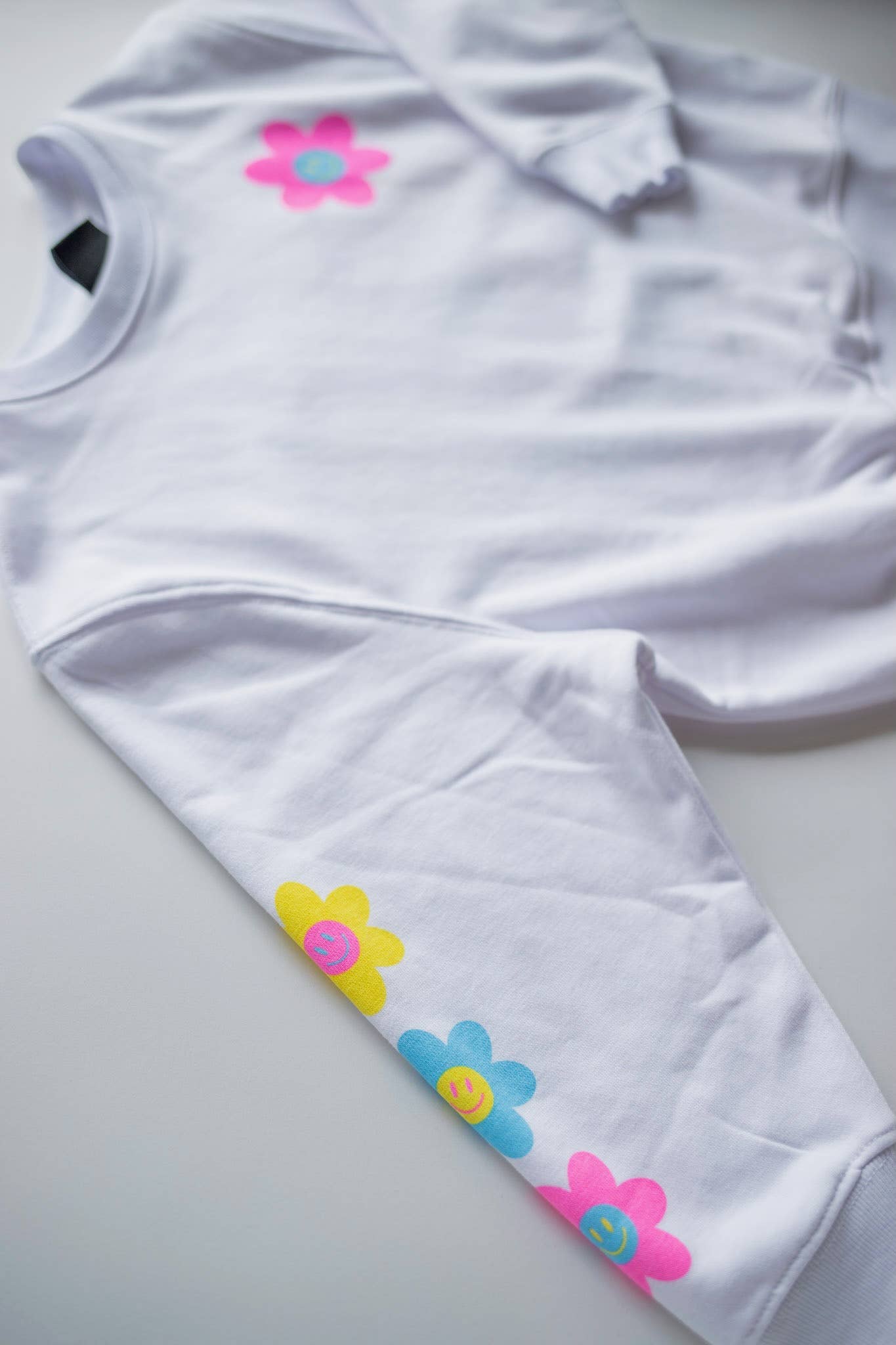 XOXO by Magpies Radiate Positivity Sweatshirt | White
