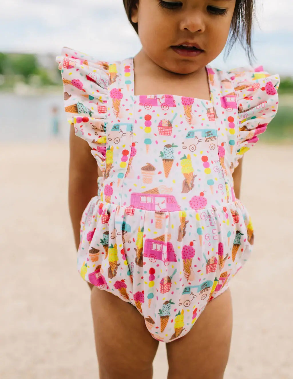 Emmy Bubble in Ice Cream Truck | Baby