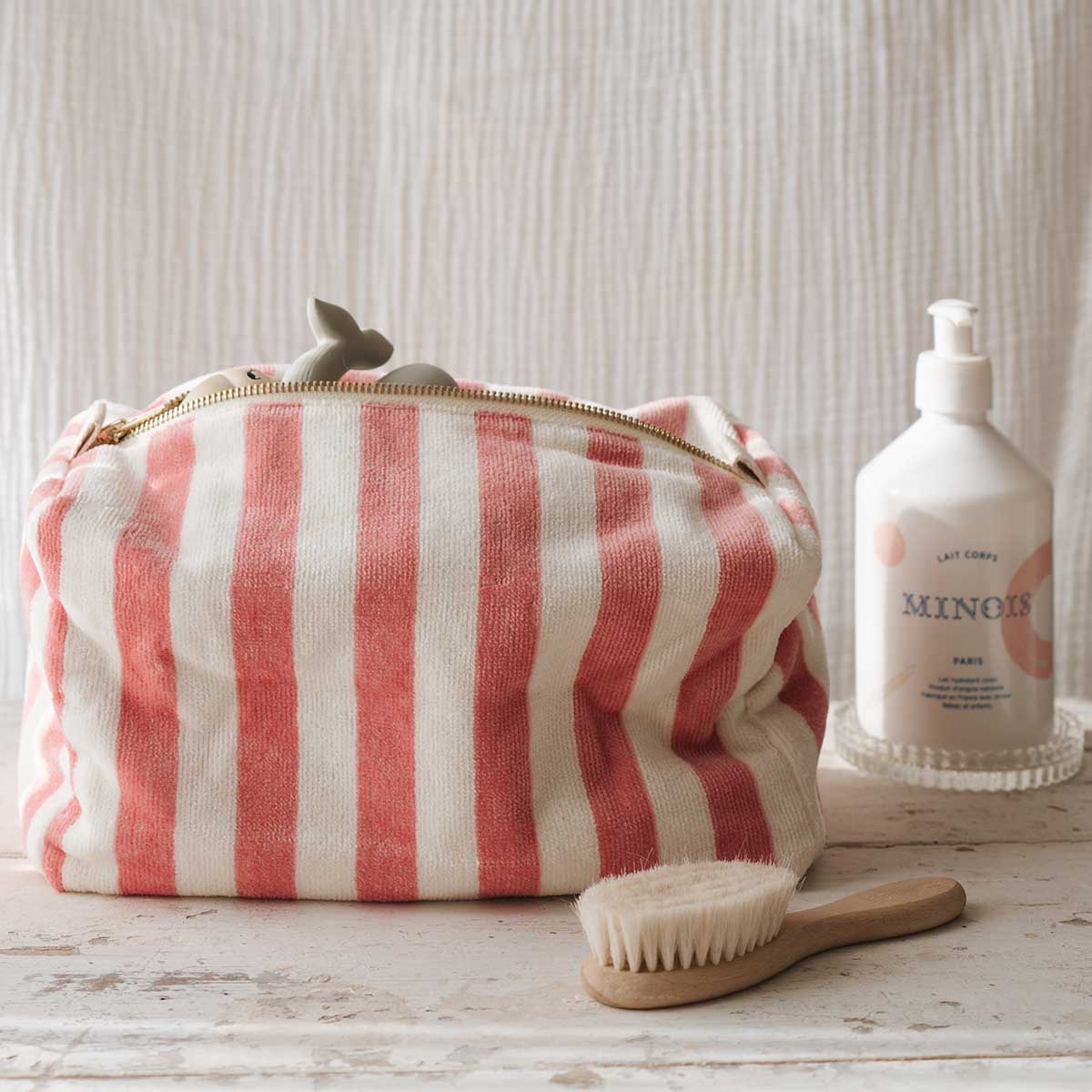 TOILETRY BAG VIC - TERRY STRAWBERRY