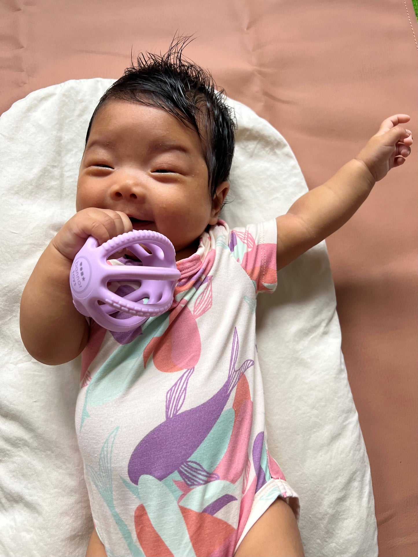 Silicone Teething Ball for Babies/Fidget Toy for Kids