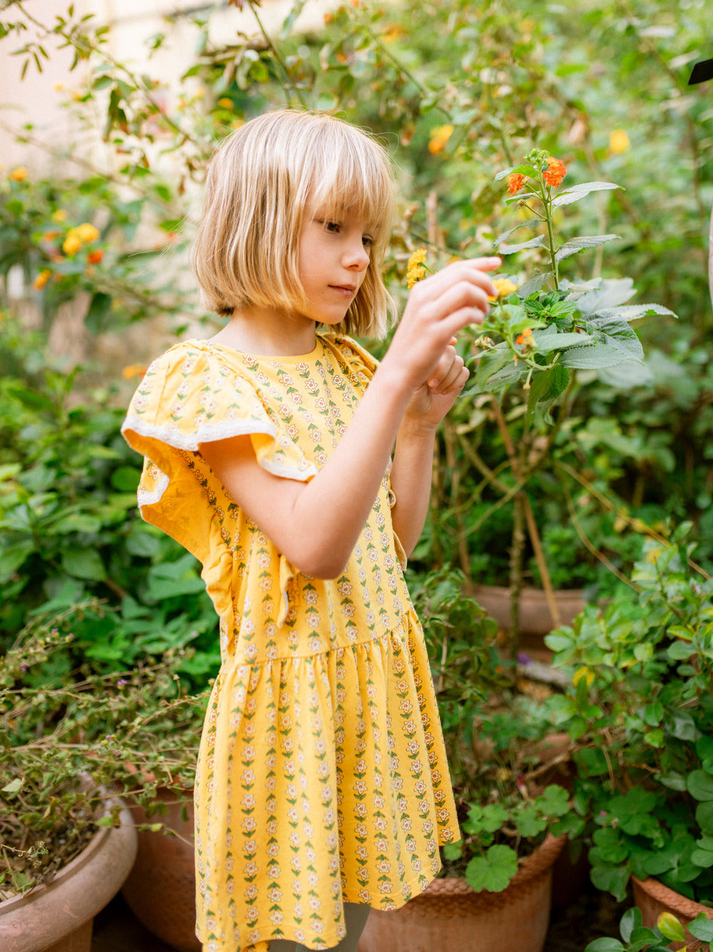 CROCHET TRIM RUFFLE DRESS