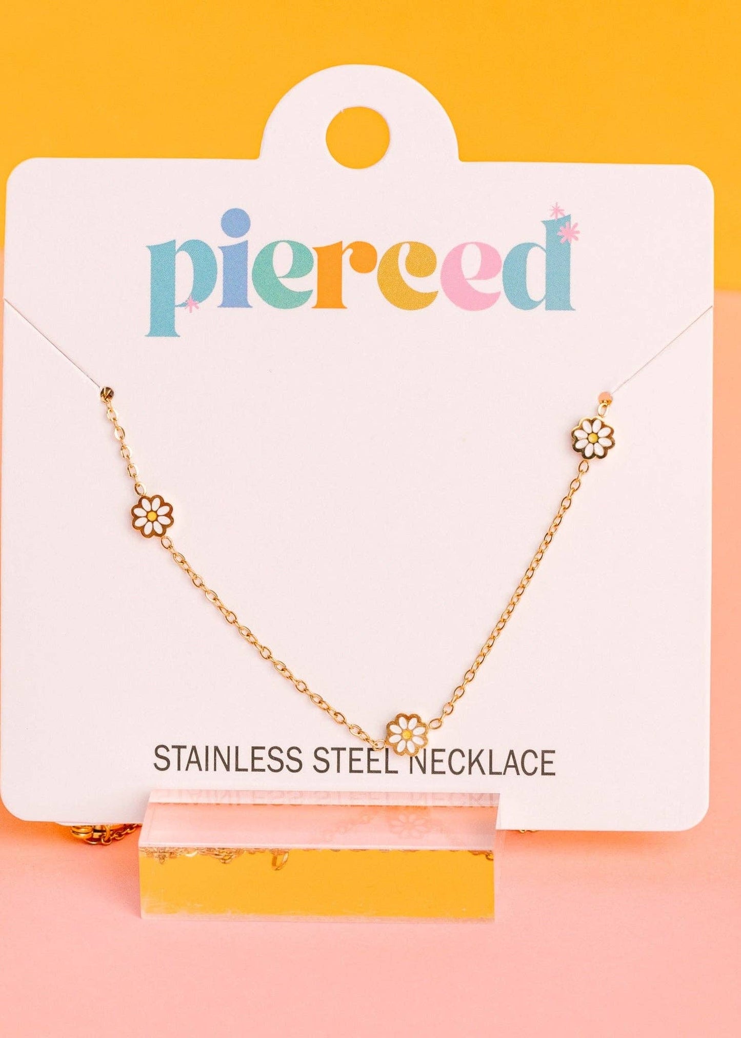 White Daisy Necklace