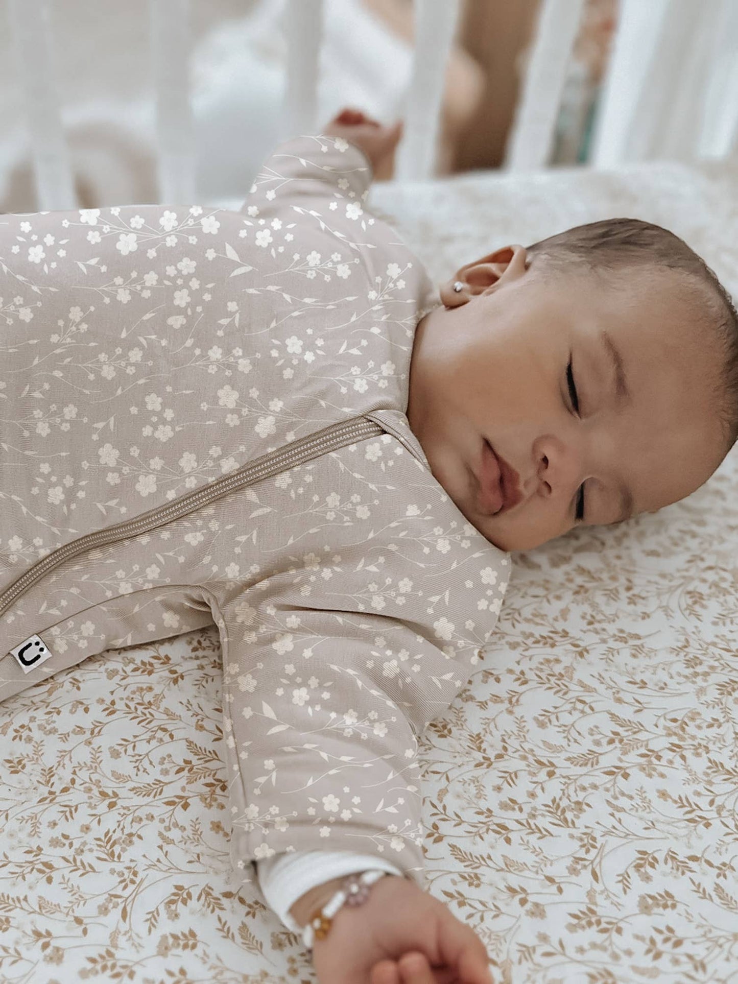 LONG SLEEVE TRANSITIONAL SWADDLE