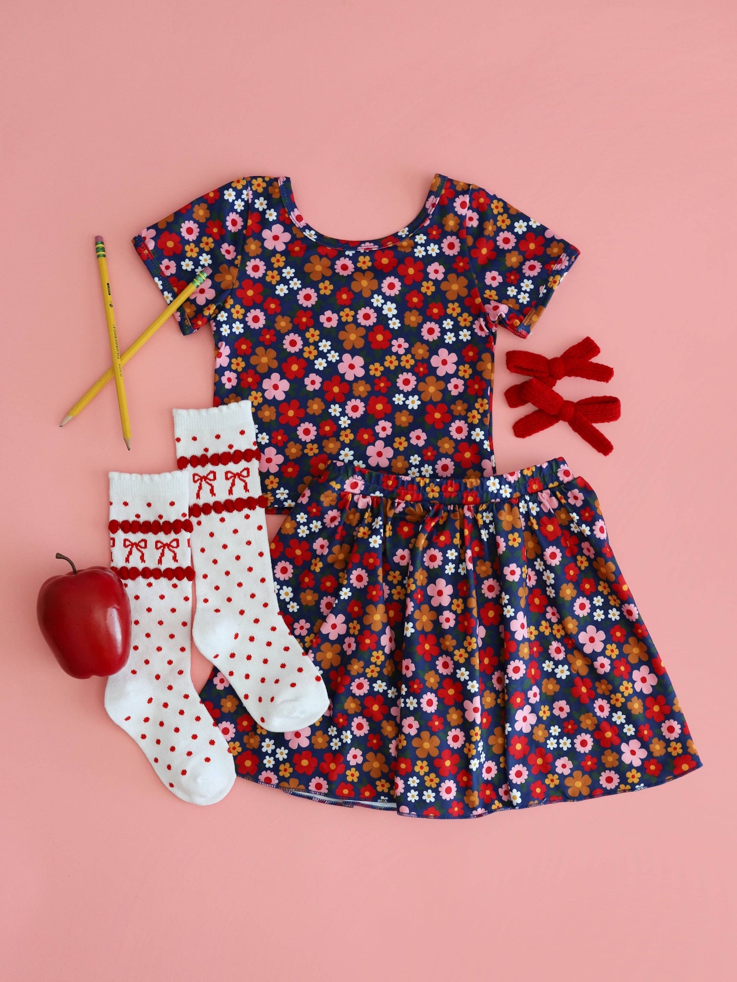 Red Bow Scalloped Knee Socks